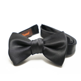 ブラックサテンスクエアボウタイ 京都産 手結び仕上げ  Black saten square bowtie（BK)